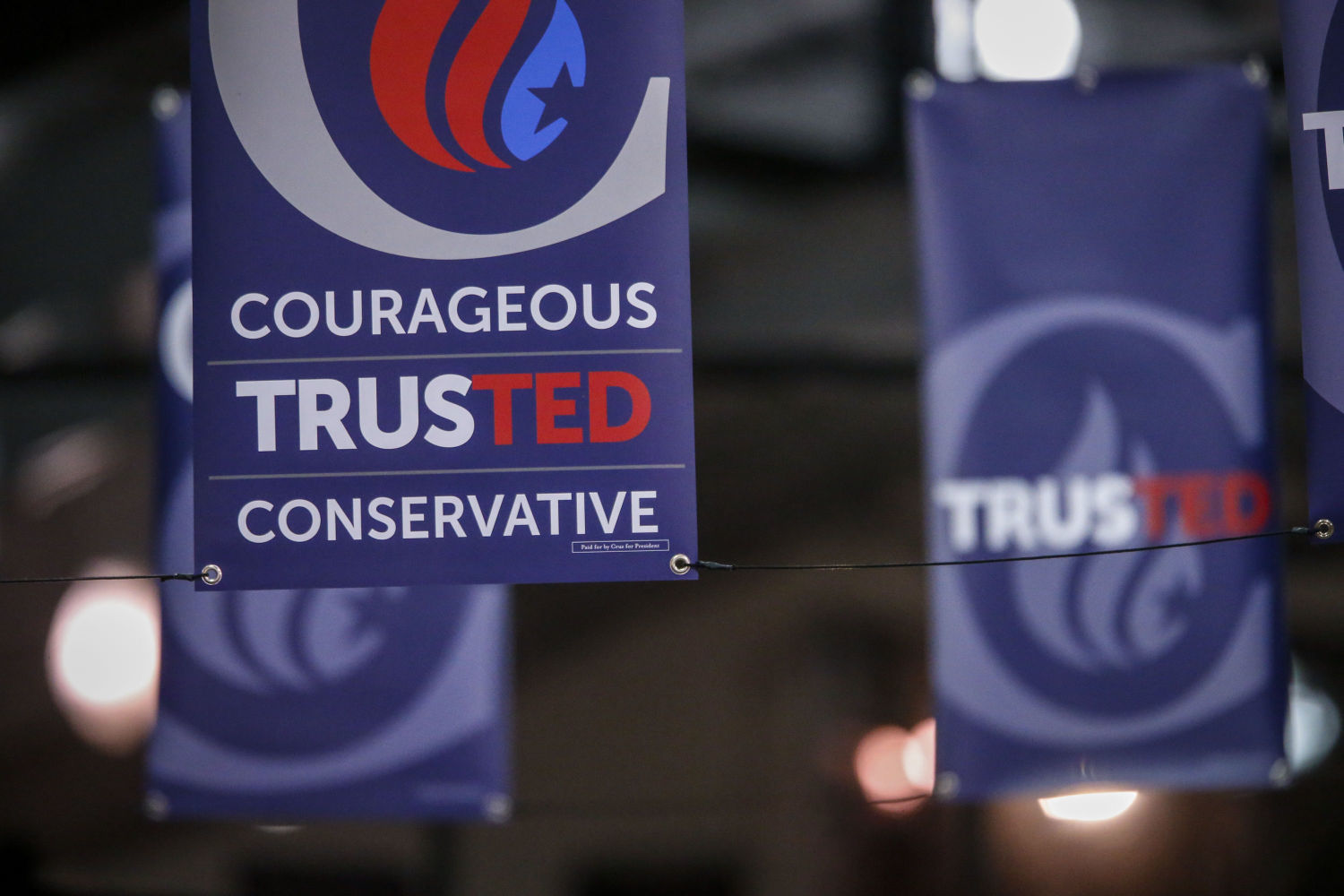 CAUCUS NIGHT - DES MOINES
